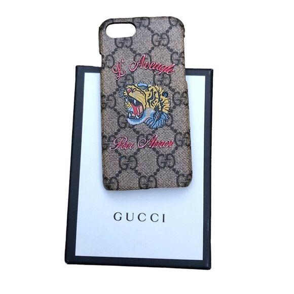 Authentic Gucci Iphone Case Supreme GG Tiger 7/8 Beige FOR IPHONE 7 AND 8 ONLY - Picture 1 of 15